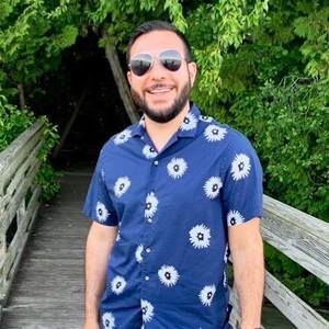 Meet your Posher, Derrick